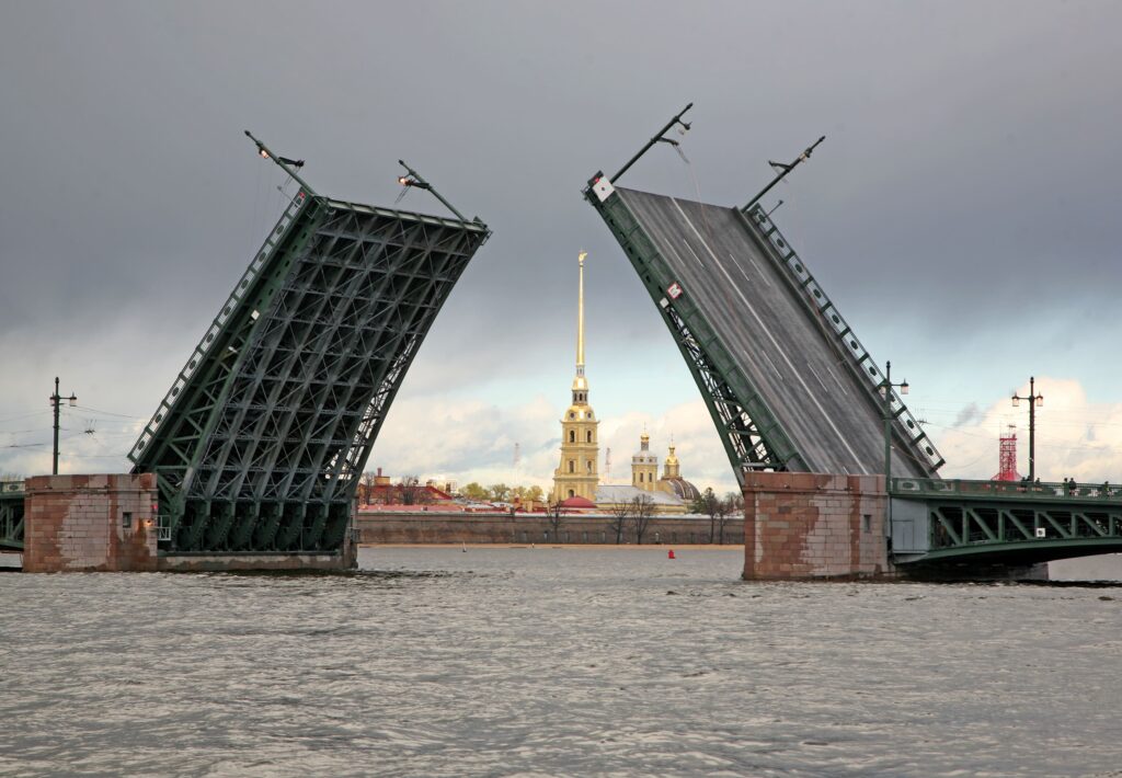 Дворцовый мост